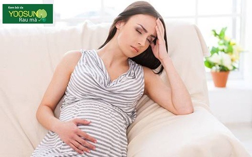 Bị dị ứng khi mang thai tháng đầu