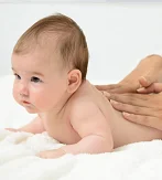 Hướng dẫn cách sử dụng dau massage cho trẻ yoosun rau má