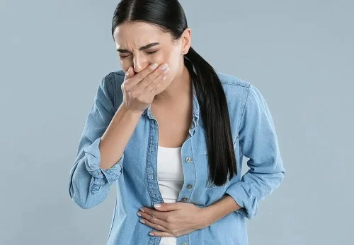 Dấu hiệu dị ứng thịt gà ở người lớn