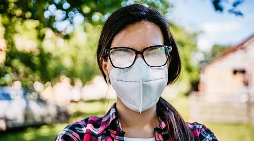 Bị dị ứng có phải kiêng gió không