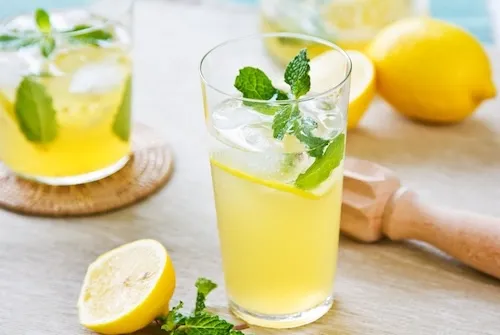 bị dị ứng uống nước chanh