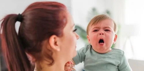 3 Cách Massage giảm ho cho bé giúp dễ thở, long đờm