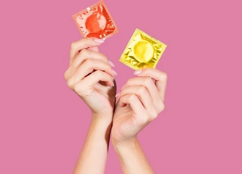 Dùng bao cao su bị dị ứng phải làm thế nào? Dùng bao cao su bị dị ứng