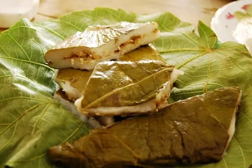 dị ứng trứng kiến