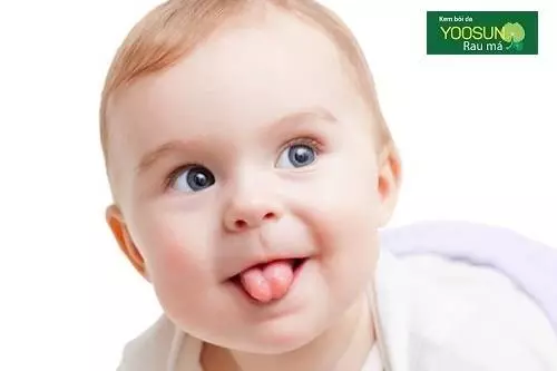 Bé bị nổi mụn nước ở lưỡi