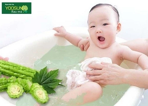 Cách tắm mướp đắng cho trẻ sơ sinh