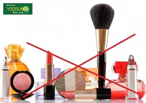 Bị viêm da tiếp xúc nên kiêng gì trong sinh hoạt Bị viêm da tiếp xúc nên kiêng gì