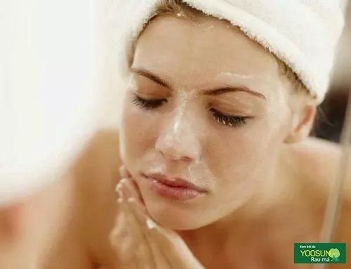 Cách trị sợi bã nhờn trên mặt