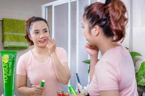 Bị mụn ăn gì cho mát