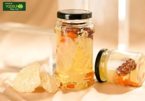 Bị thủy đậu có uông nước yến được không